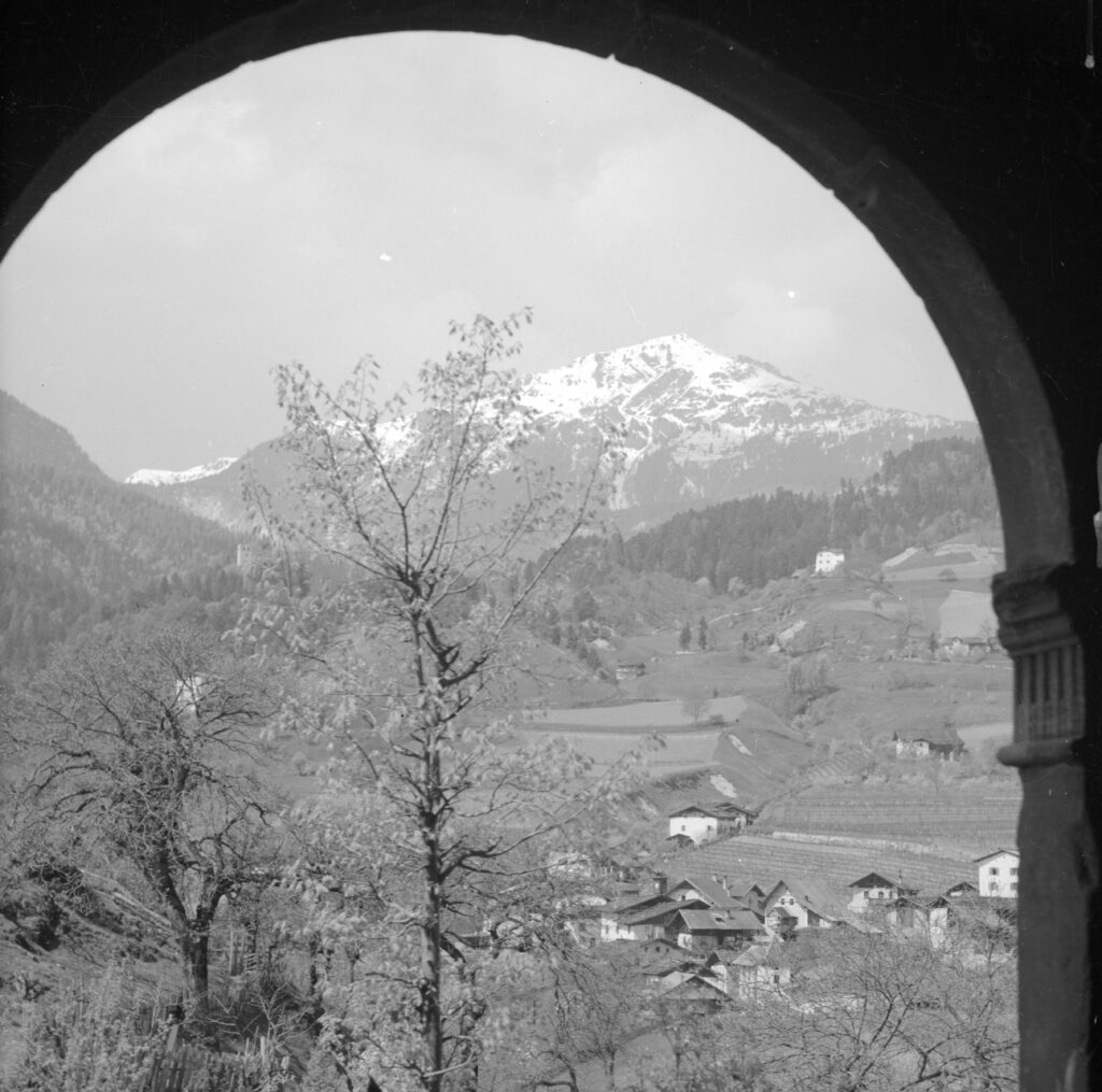 Blick auf die Ostflanke des Hohen Laugen von Prissian aus, Mai 1941